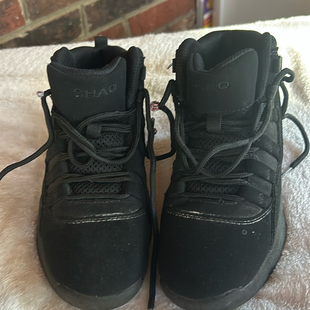 Shaq-Boy's Black Full Press Suede Basketball shoes size 2D